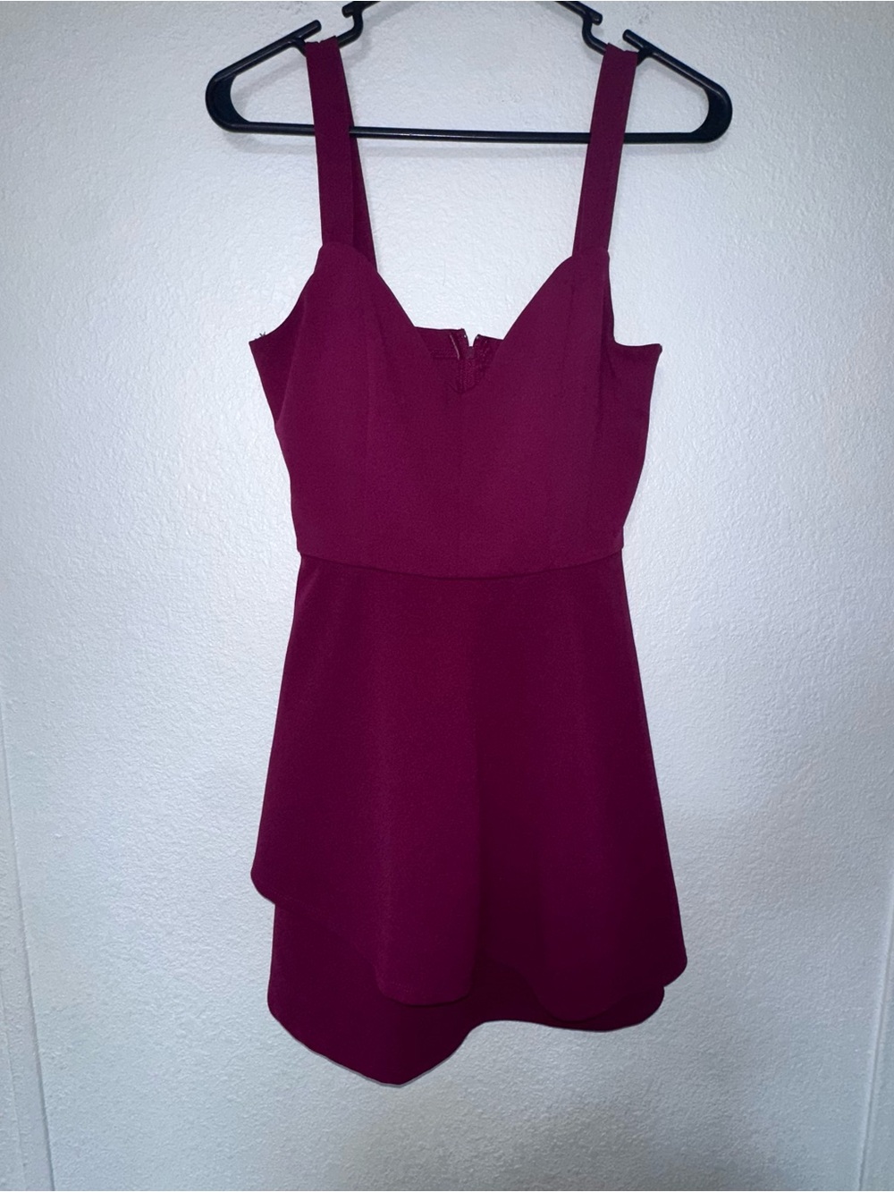Emerald Sundae Burgundy Sweetheart Neck Zip Dress Size S